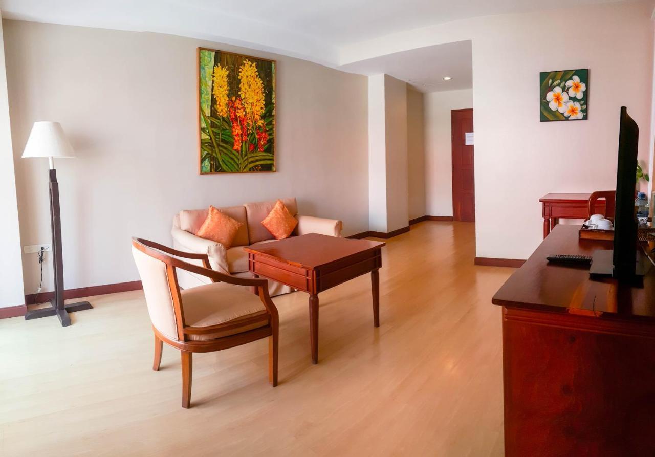 Eastiny Place Hotel Pattaja Kültér fotó